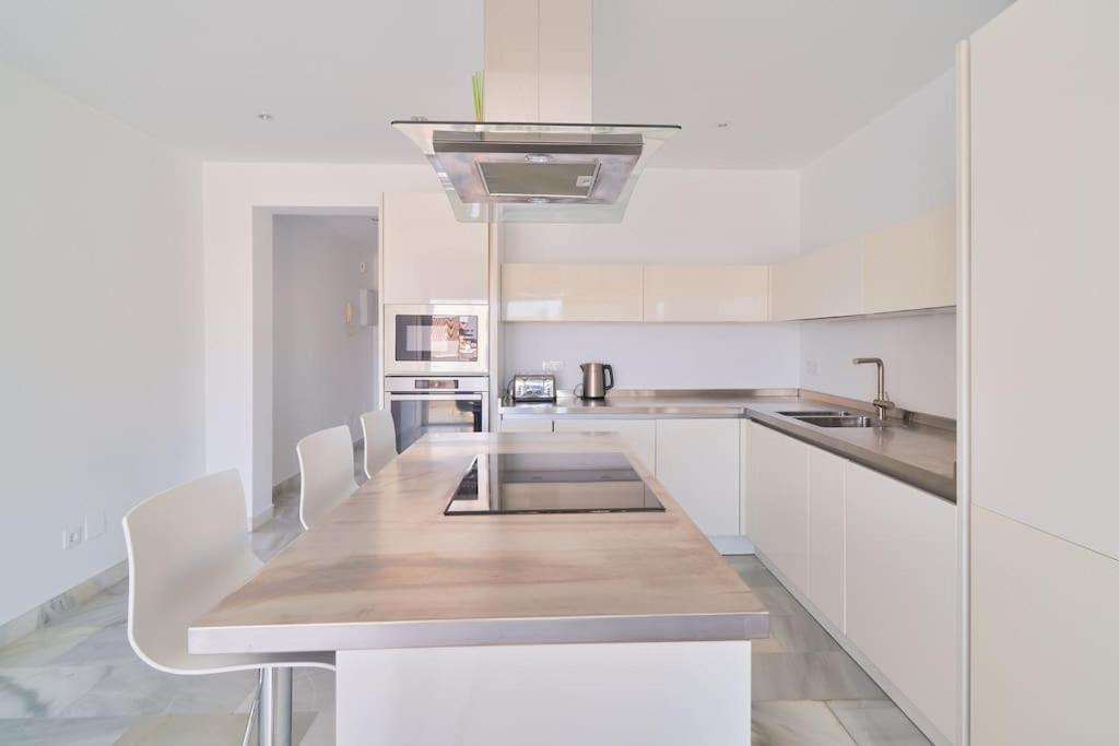 Superbe Appartement Avec Jaccuzi Marbella Eksteriør bilde